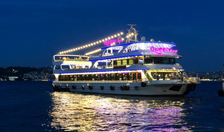 Dinner Cruise Bosphorus Tour ( With Alcohol)